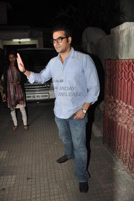 Arbaaz Khan, Sanjay Kapoor, Poonam Sinha at film 'DABANGG 2' special screening