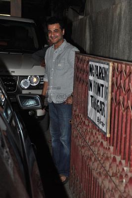 Arbaaz Khan, Sanjay Kapoor, Poonam Sinha at film 'DABANGG 2' special screening
