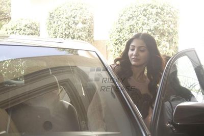 Imran Khan & Anushka Sharma promoting 'MATRU KI BIJLEE KA MANDOLA'