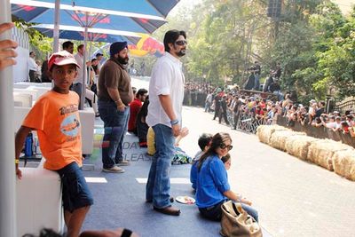 Imran Khan promoting MATRU KI BIJLEE KA MANDOLA at Red Bull Soapbox Race 2012 in Bandra