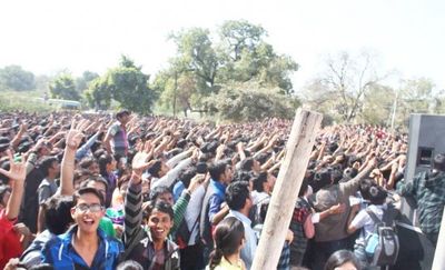 Khiladi 786 promotions in Indore