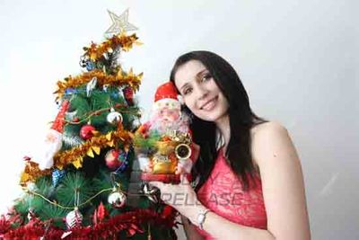 Model Claudia Ciesla Christmas Special Photo Shoot