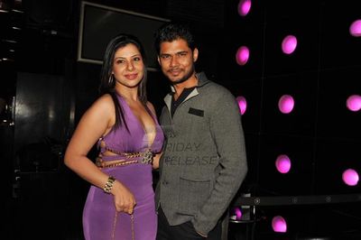 Monica Bedi, Kashmira Shah, Ravi Kishen at Sambhavana Seth's birthday party