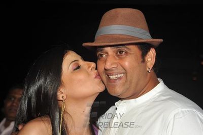 Monica Bedi, Kashmira Shah, Ravi Kishen at Sambhavana Seth's birthday party