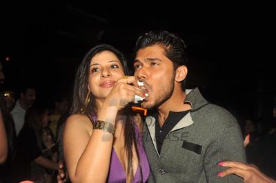 Monica Bedi, Kashmira Shah, Ravi Kishen at Sambhavana Seth's birthday party
