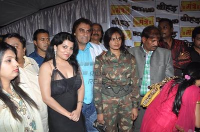 Real dacoits Maan Singh, Mangal Singh & Renu Yadav at music launch of film 'BEEHAD - THE RAVINES'