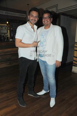 Top Models sizzle at choreographer Shakir Shaikh's white theme birthday party at Lager Bay in Bandra