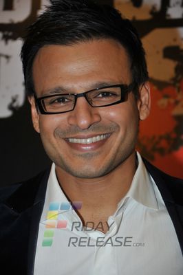 Vivek Oberoi and Tulip Joshi at launch of book PRIDE OF LIONS by Captain Vinod Shankar Nair
