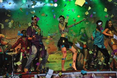 KHILADI 786 promotions at Mithibai College