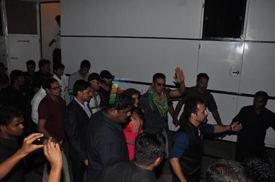 KHILADI 786 promotions at Mithibai College