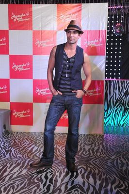 Actress Amisha Patel and Kuunal Goomer launches her venture Desi Magic