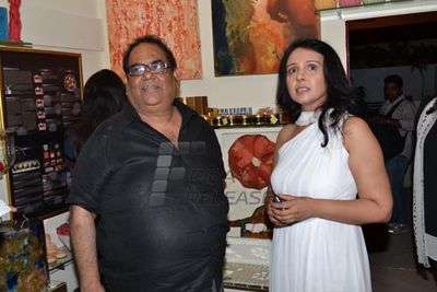 Actress Suchitra Krishnamoorthi opens the Candlelight Company Store