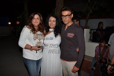 Actress Suchitra Krishnamoorthi opens the Candlelight Company Store