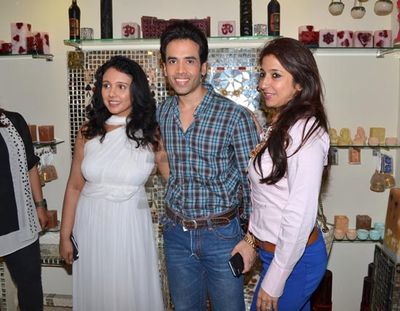 Actress Suchitra Krishnamoorthi opens the Candlelight Company Store