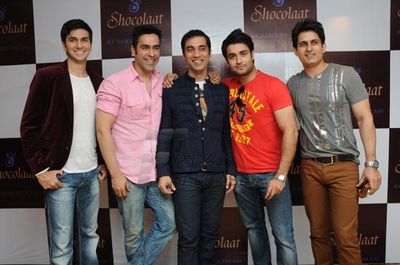 Bolly Celebs at launch of Samaira Tolani's chocolate boutique SHOCOLAAT