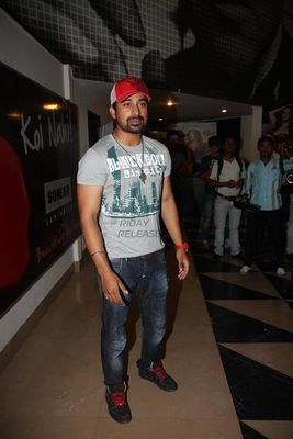 Bolly celebs attend the premiere of the digitally restored 'Chashme Buddoor'