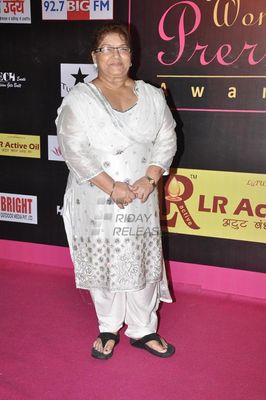 Bolly female celebs were honoured at the Women Prerna Awards