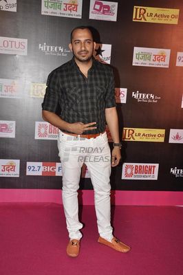 Bolly female celebs were honoured at the Women Prerna Awards