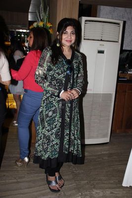 Bollywood beauties Vidya Malvade, Yukta Mookhey, Tulip Joshi at birthday party of Sheeba