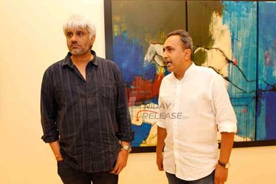 Bollywood celebrities at Jaya Lamba's art show Art and Soul in Mumbai