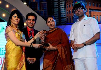 Bollywood Celebs at the 2nd Medscape India International Awards 2013