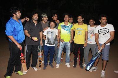 Music maestros of the Bollywood at Kailash Kher\'s initiative friendly cricket match