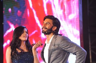 Tinsel town people and international celebs at the launch party of SAMSUNG GALAXY S4 in association with Reliance Digital at Hotel Shangri-La in Mumbai