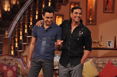 Akshay Kumar,Sonakshi Sinha & Imran Khan on Comedy Nights with Kapil sets