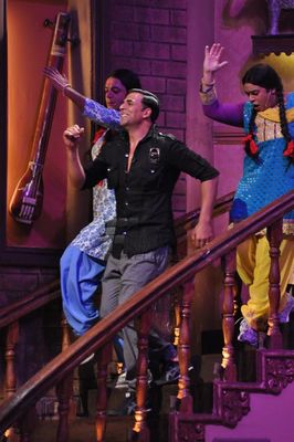 Akshay Kumar,Sonakshi Sinha & Imran Khan on Comedy Nights with Kapil sets