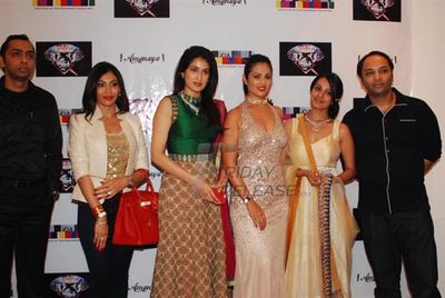 Anjana Sukhani, Sagarika Ghatge, Anita Hassanandani at the Amanaya Art & Jewellery Fashion Show