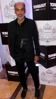 Soha Ali Khan, Malaika Arora Khan, Anusha Dandekar at Tony & Guy Hair Meet Wardrobe launch event