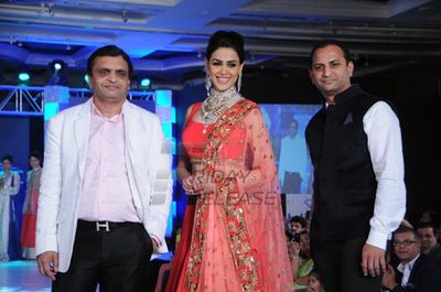 Genelia D'Souza, Zayed Khan, Pooja Mishra, Aryan Vaid at HVK Jewels Fashion Show