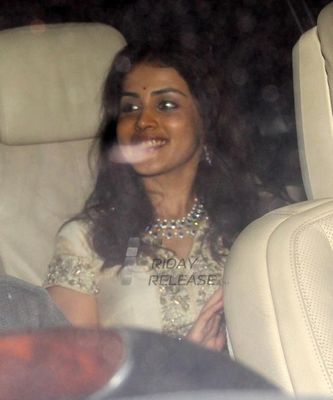 Amitabh Bachchan, Hrithik Roshan, Kangana Ranaut among Bollywood Celebs at Shah Rukh Khan's Eid Party