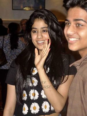 Bolly Celebs with family at the WISDOM charity event for Sankalp Rehabilitation Trust