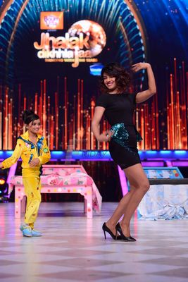 Priyanka Chopra & Ram Charan Teja promote 'ZANJEER' on the sets of JHALAK DIKHHLA JAA Season 6