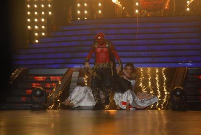 Priyanka Chopra & Ram Charan Teja promote 'ZANJEER' on the sets of JHALAK DIKHHLA JAA Season 6