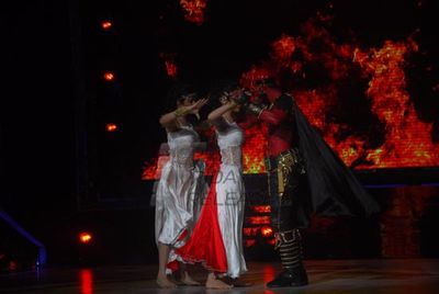 Priyanka Chopra & Ram Charan Teja promote 'ZANJEER' on the sets of JHALAK DIKHHLA JAA Season 6