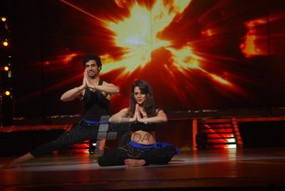 Priyanka Chopra & Ram Charan Teja promote 'ZANJEER' on the sets of JHALAK DIKHHLA JAA Season 6