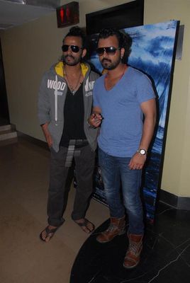 Manjari Phadnis, Madhurima Tuli, Varun Sharma at film 'WARNING' 3D first look launch