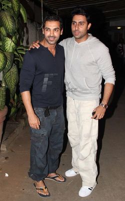 Bolly stars at film \'MADRAS CAFE\' special screening