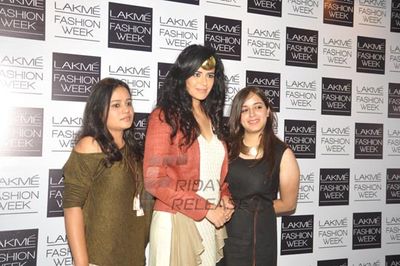 TV actress Mona Singh walks the ramp at Talent Box show at LFW Winter Festive 2013