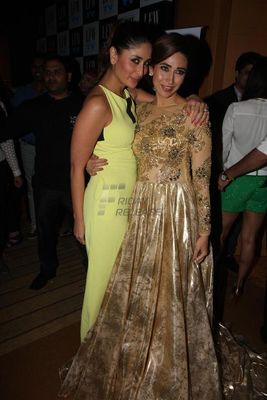 Kareena Kapoor & Malaika Arora Khan at Vikram Phadnis Fashion Show at LFW Winter Festive 2013