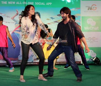 Sonakshi Sinha & Shahid Kapoor at 'R...Rajkumar' promotions