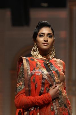 Bolly Celebs at AAMBY VALLEY INDIA BRIDAL WEEK 2013 Day 4