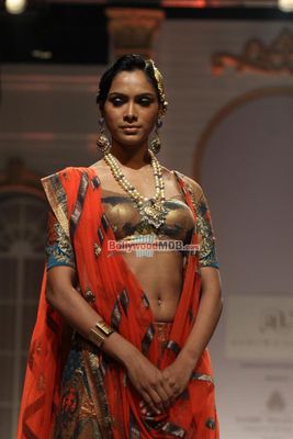 Bolly Celebs at AAMBY VALLEY INDIA BRIDAL WEEK 2013 Day 4