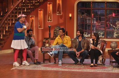 Sonakshi Sinha, Shahid Kapoor, Sonu Sood on 'Comedy Nights with Kapil' sets promoting 'R... Rajkumar'