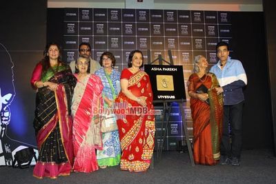Bolly Celebs at unveiling of Asha Parekh's hand imprint launch