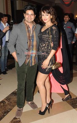 Vivek Oberoi among Bolly & TV Celebs at Rohit Verma's Fashion Show