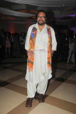 Vivek Oberoi among Bolly & TV Celebs at Rohit Verma's Fashion Show