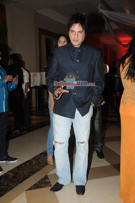 Vivek Oberoi among Bolly & TV Celebs at Rohit Verma's Fashion Show